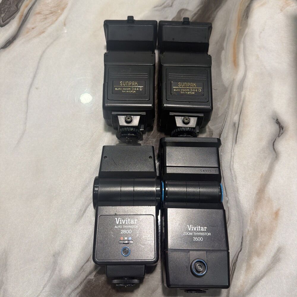 Lot of 4 VTG Camera Flashes - Vivitar 2800, 3500 & 2 Sunpak 344D, FOR PARTS ONLY